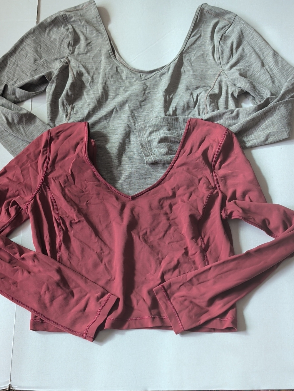 lululemon athletica Long Sleeve Scoop Crop Top in Dusty Rose and Light Gray